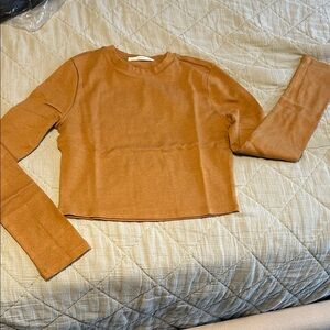 Talulah- Cropped Long Sleeve Knit Top - Pale Brown- size large